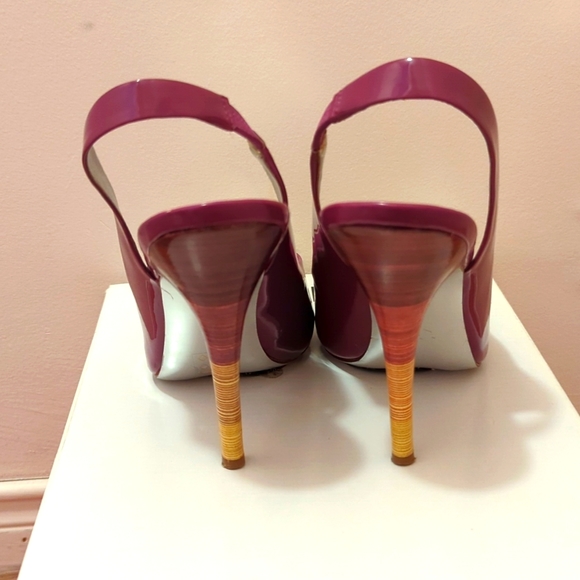 Jessica Simpson Hardy 36 - Picture 3 of 5